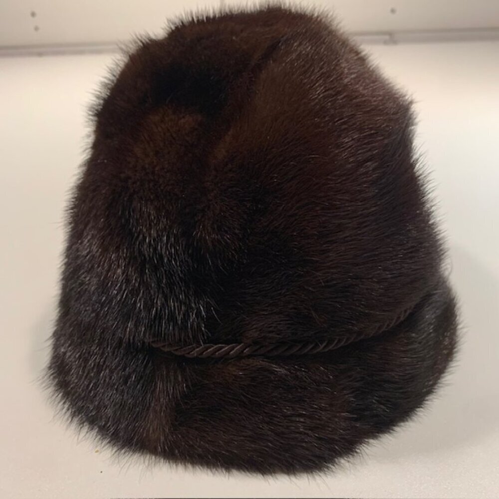 Vintage Beatrice Hat – Kates Canada Brown Mink Fur Winter Hat | Luxury Vintage - Picture 3 of 7